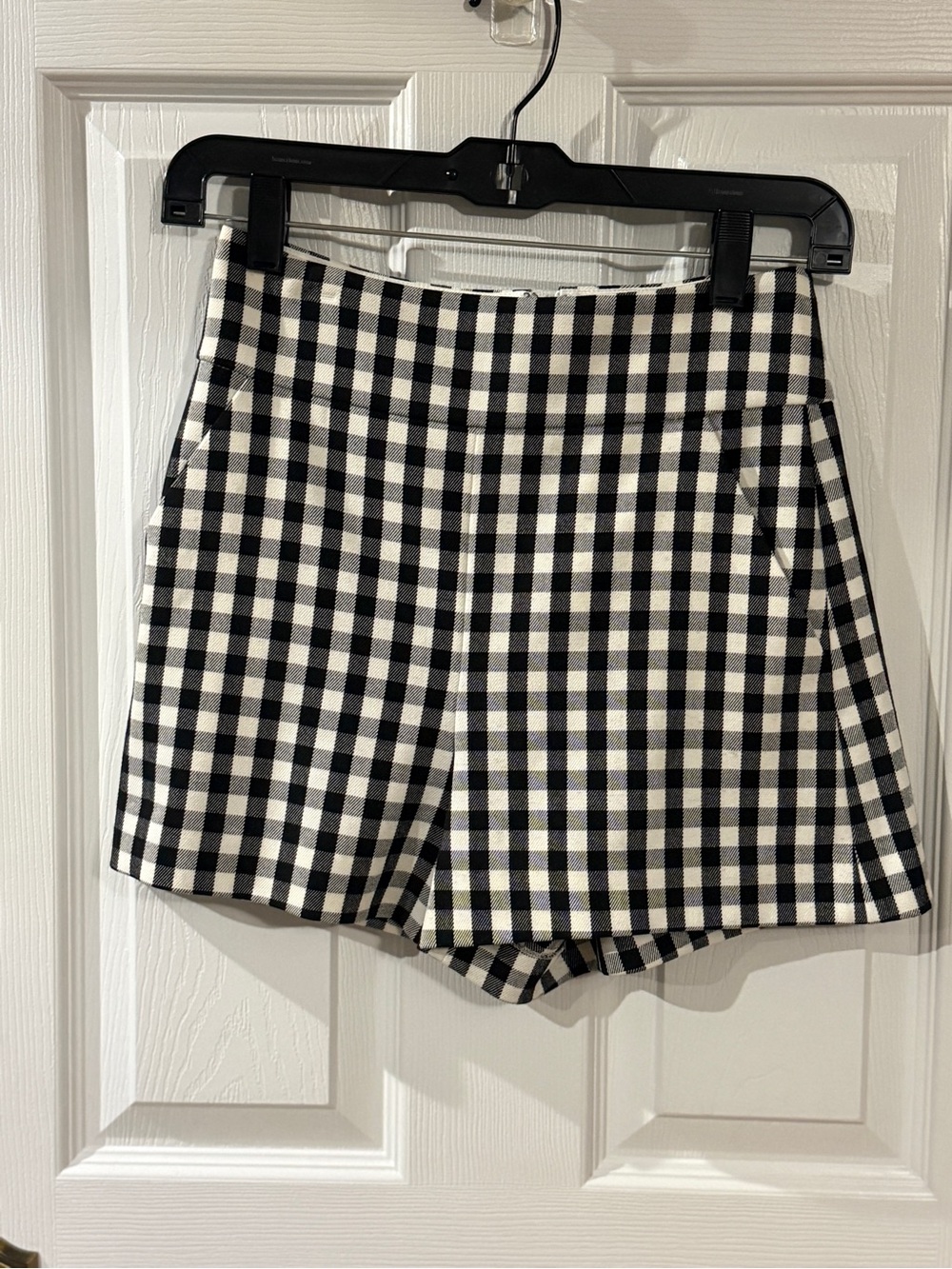 Alice & Olivia Black & White Gingham Women’s Shorts